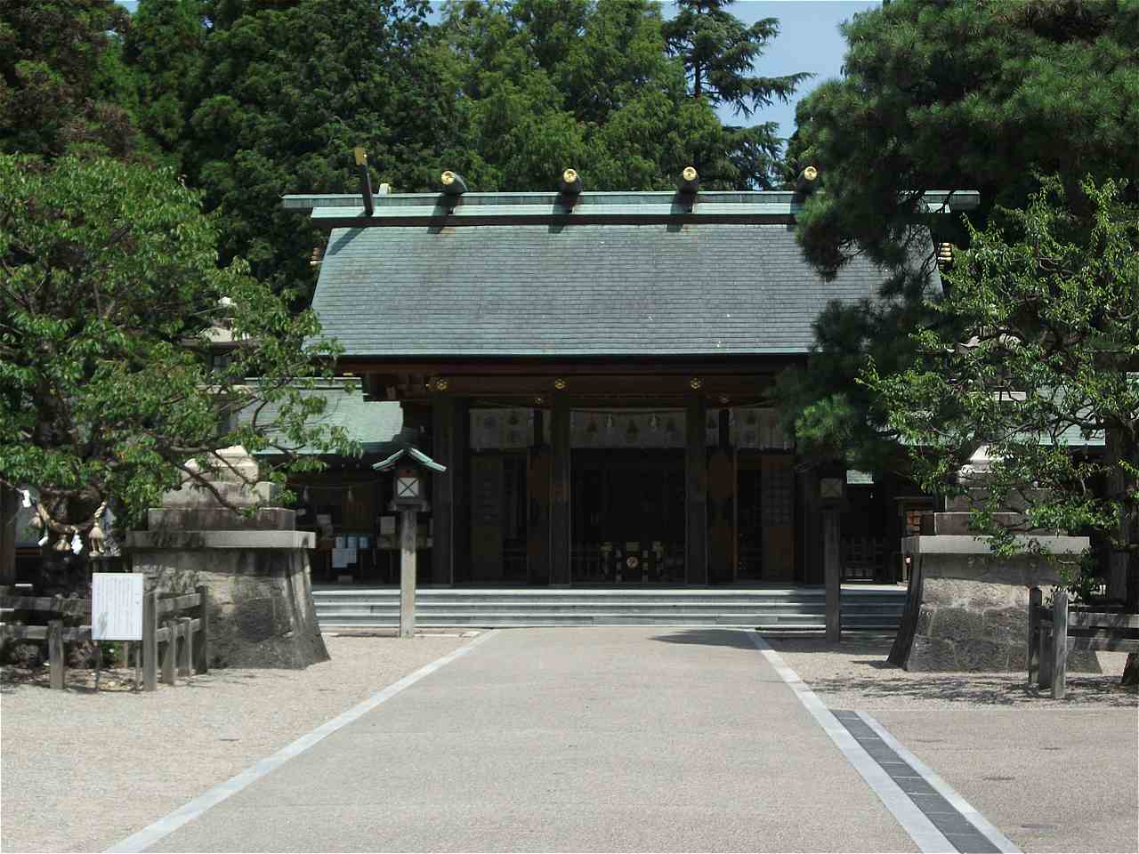 越中総鎮守一宮射水神社