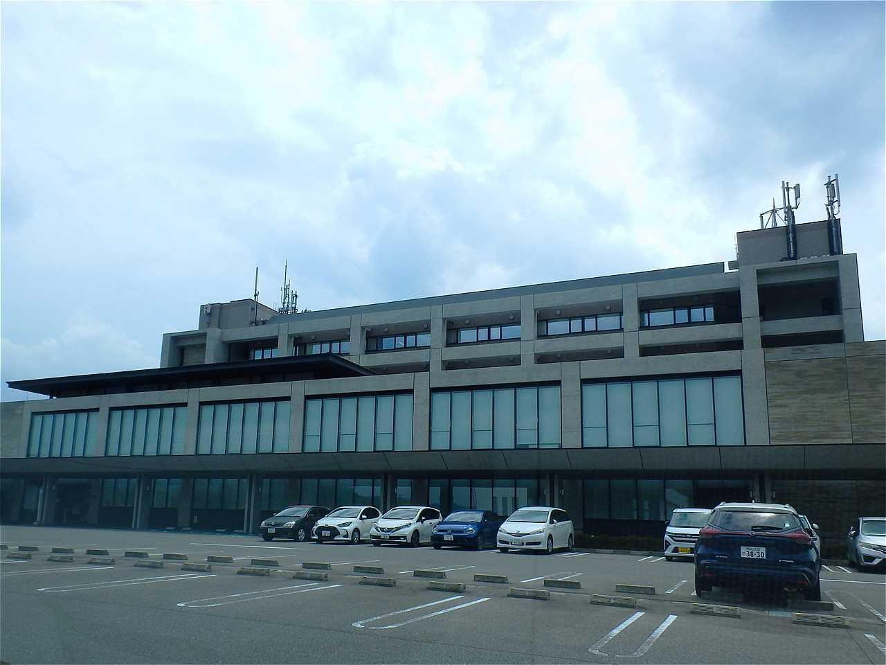 海南市