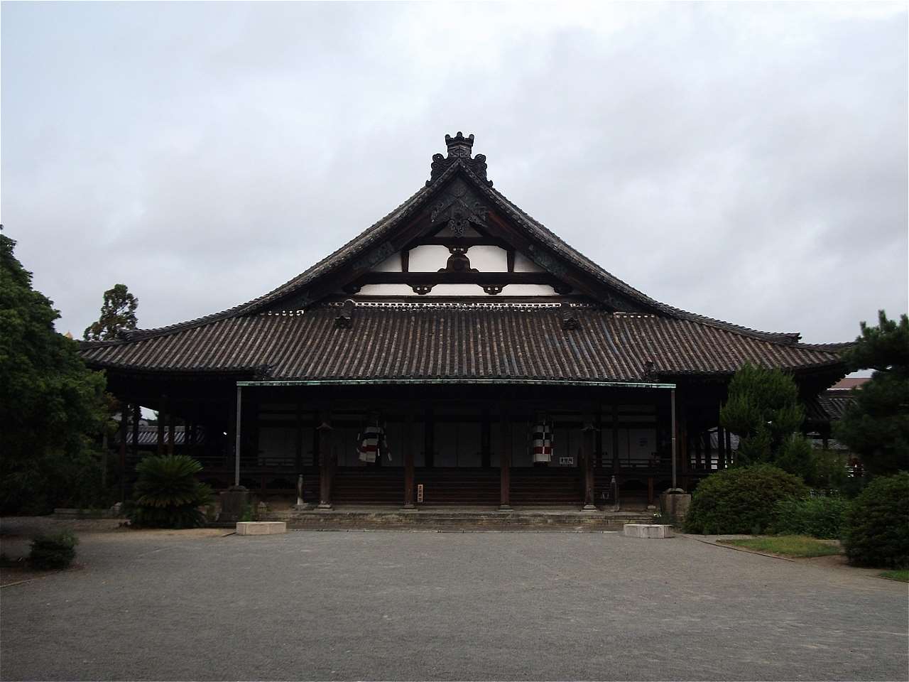 亀山御坊本徳寺