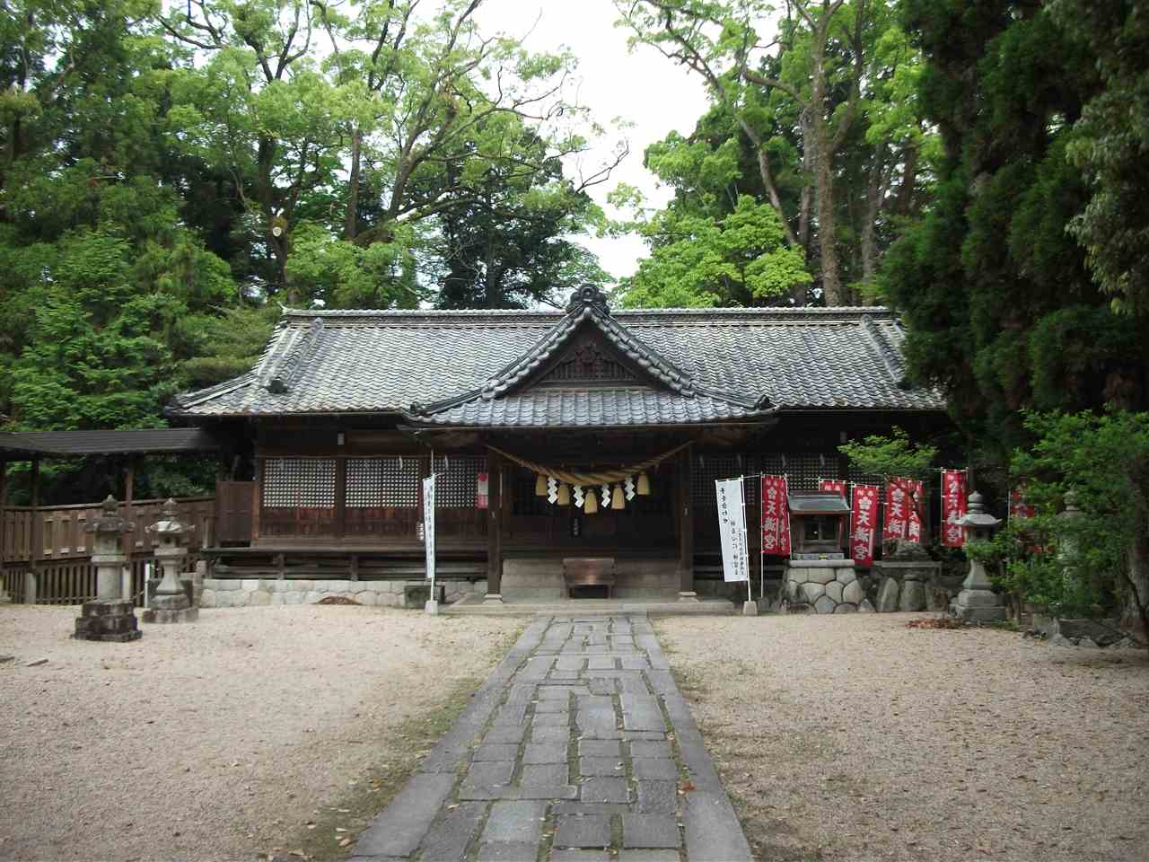 亀山神社