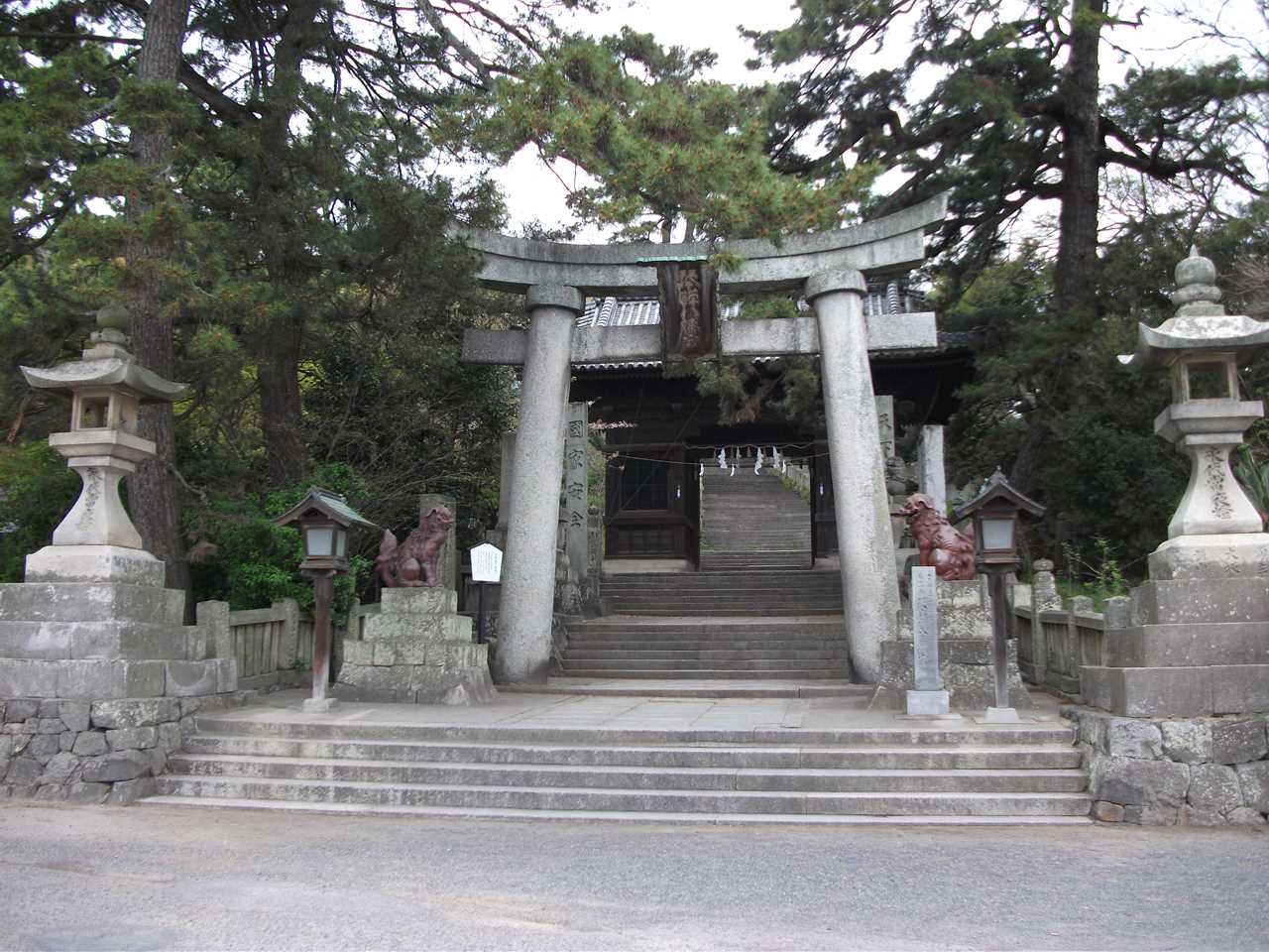 琴弾八幡宮