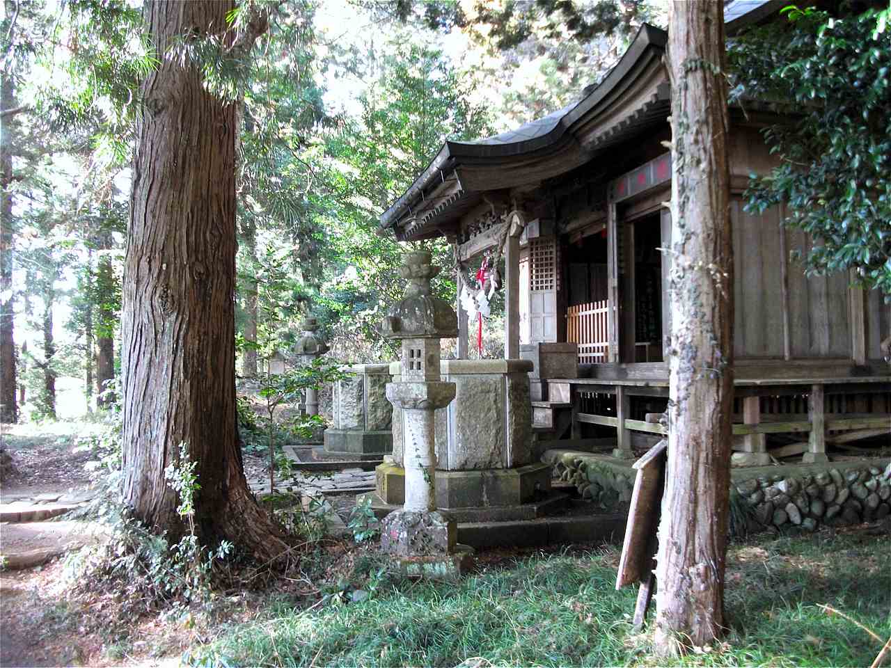 静神社・武茂城跡