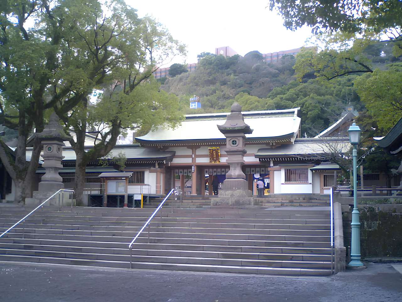 照国神社